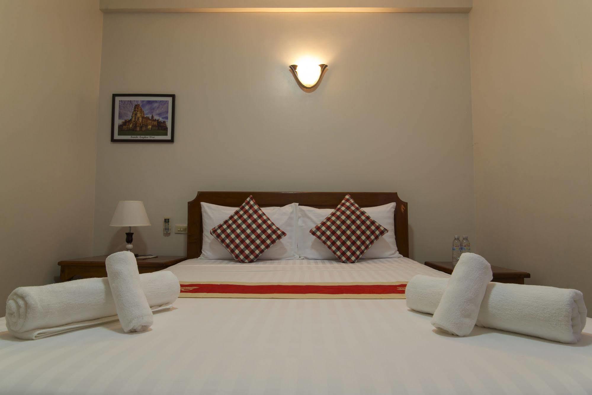 Panda Angkor Inn Siem Reap Dış mekan fotoğraf